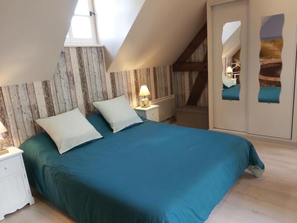 Bed and Breakfast Le Bonheur Des Plumes Montmartin-en-Graignes Exteriér fotografie